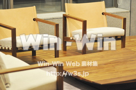 椅子とテーブルの写真素材 W-000733