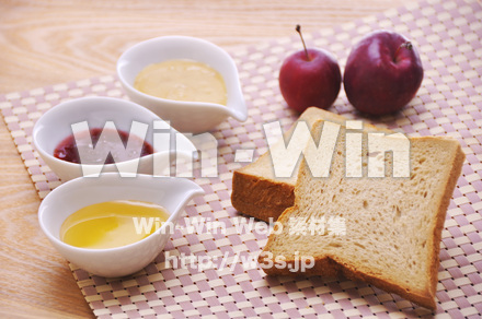 パンにどれを付けて食べようの写真素材 W-000051
