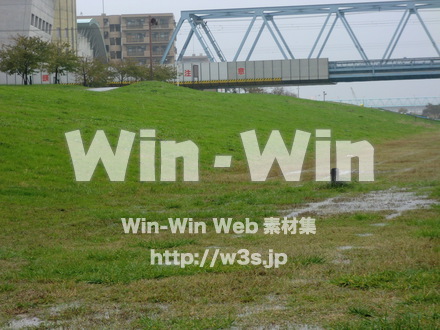 江戸川　雨16の写真素材 W-005898
