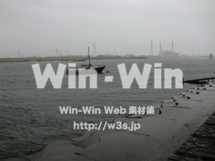 江戸川　雨9の写真素材 W-005886