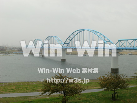 江戸川　雨の写真素材 W-005873
