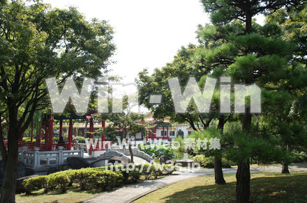 大師公園内　中国式公園「潘秀園」の写真素材 W-005094