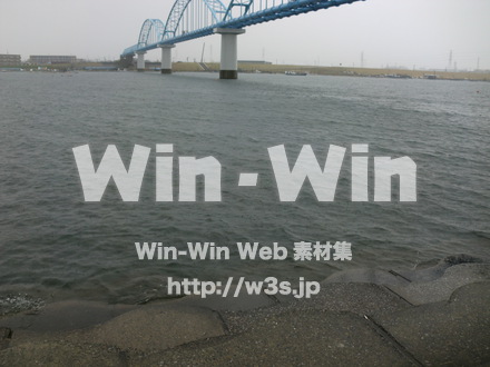 江戸川　雨8の写真素材 W-005885