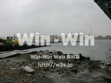 江戸川　雨21の写真素材 W-005906