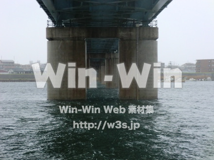 江戸川　雨23の写真素材 W-005910