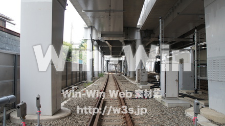 元住吉駅の線路の写真素材 W-007808