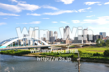 丸子橋と中原区の写真素材 W-014814